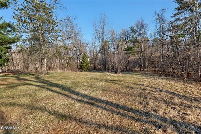 89 Morris Road, Schenectady, NY 12304