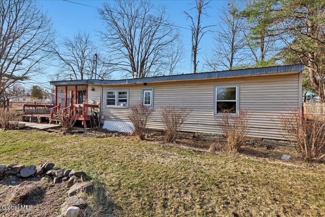 89 Morris Road, Schenectady, NY 12304