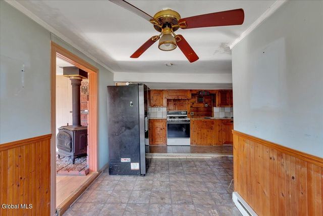 89 Morris Road, Schenectady, NY 12304