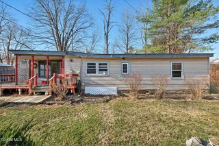 89 Morris Road, Schenectady, NY 12304