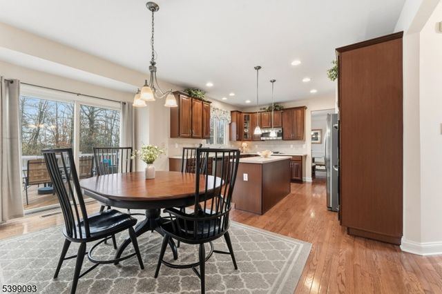 26 Rouser Way, Hillsborough Twp., NJ 08844