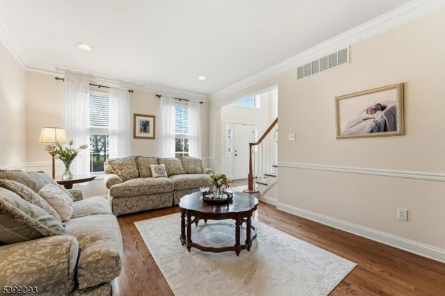 26 Rouser Way, Hillsborough Twp., NJ 08844