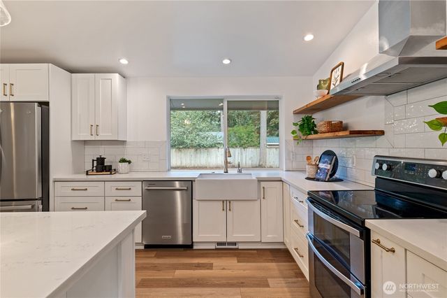 14008 55th Avenue NW, Gig Harbor, WA 98332