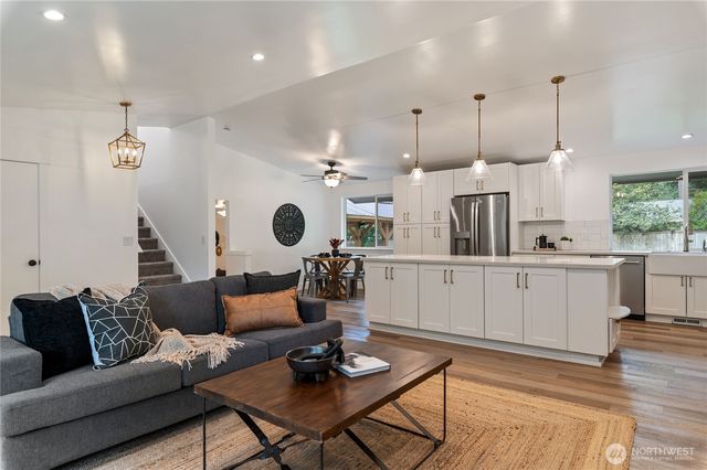 14008 55th Avenue NW, Gig Harbor, WA 98332