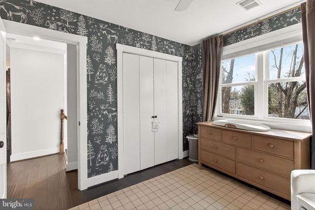 6805 FARRAGUT AVE, Falls Church, VA 22042