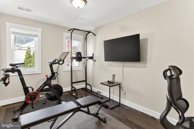 6805 FARRAGUT AVE, Falls Church, VA 22042