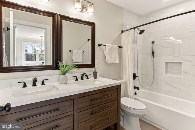 6805 FARRAGUT AVE, Falls Church, VA 22042