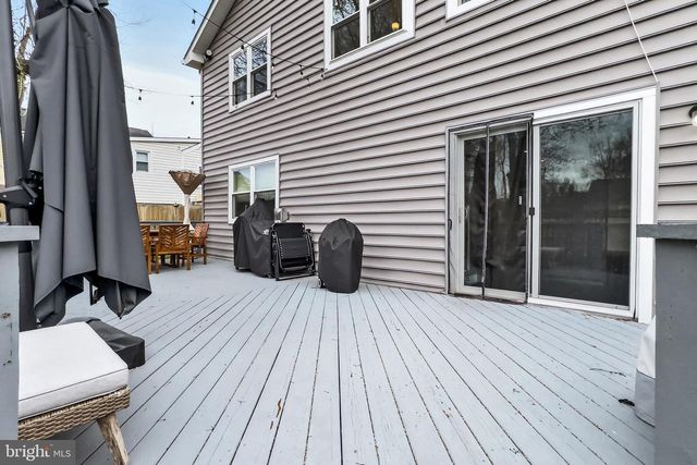 6805 FARRAGUT AVE, Falls Church, VA 22042