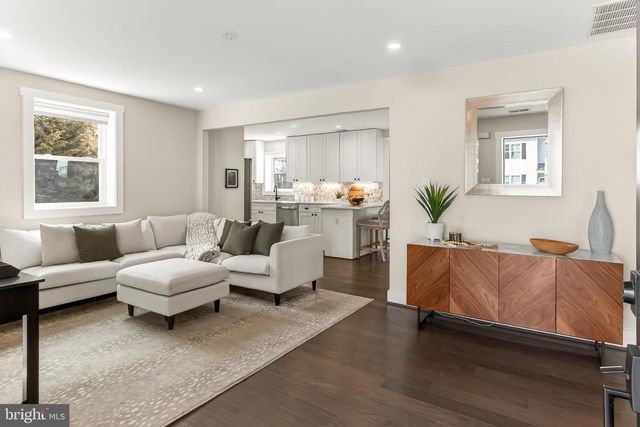 6805 FARRAGUT AVE, Falls Church, VA 22042