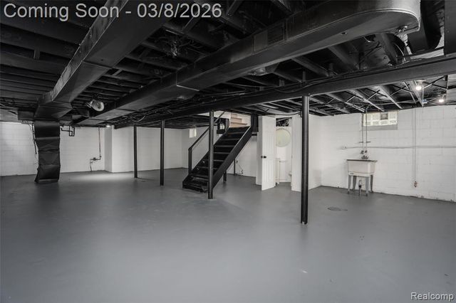 5743 Buckingham Avenue, Detroit, MI 48224