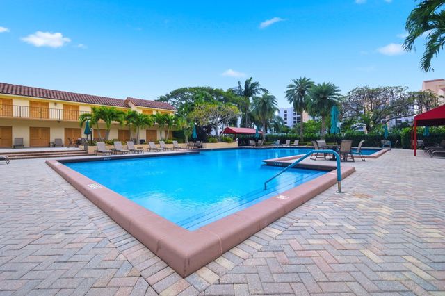 7331 Panache Way, Boca Raton, FL 33433