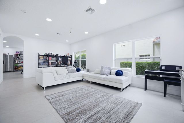 7331 Panache Way, Boca Raton, FL 33433