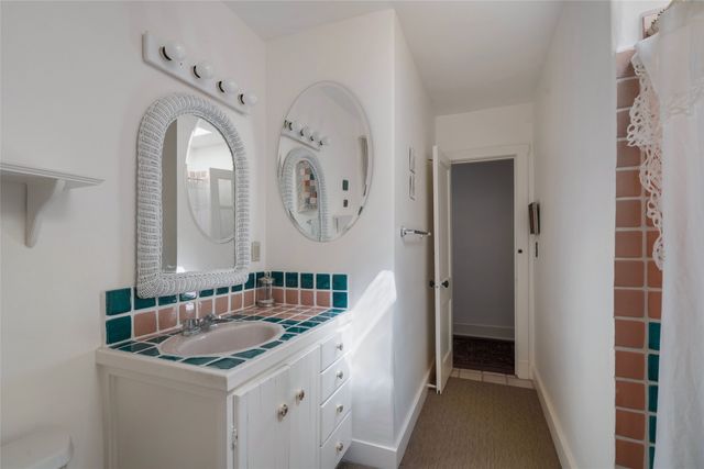 130 W Houghton Street, Santa Fe, NM 87505