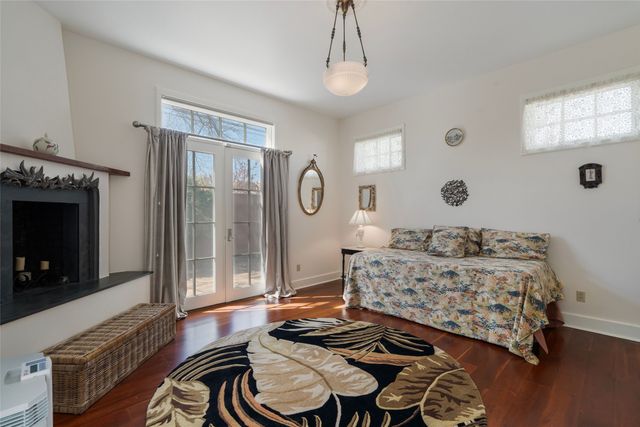 130 W Houghton Street, Santa Fe, NM 87505