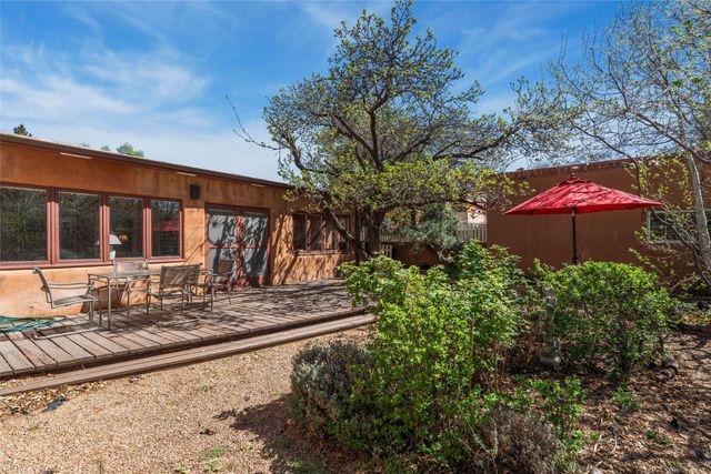 130 W Houghton Street, Santa Fe, NM 87505