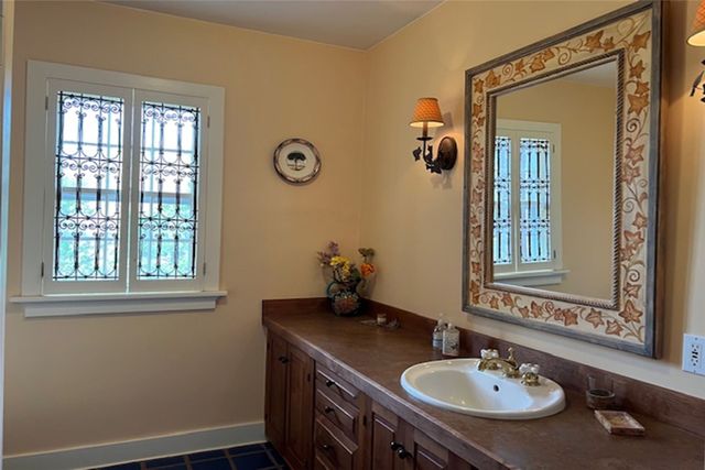 130 W Houghton Street, Santa Fe, NM 87505