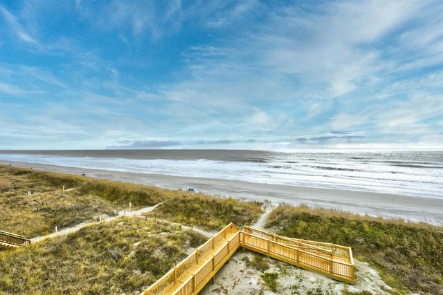 5825 Catalina Dr Unit 322, North Myrtle Beach, SC 29582