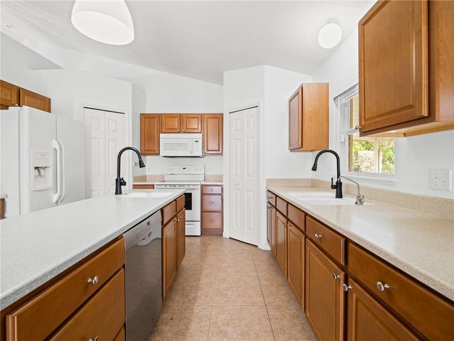 380 Courtney Street SE, Palm Bay, FL 32909