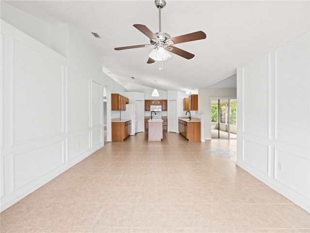 380 Courtney Street SE, Palm Bay, FL 32909