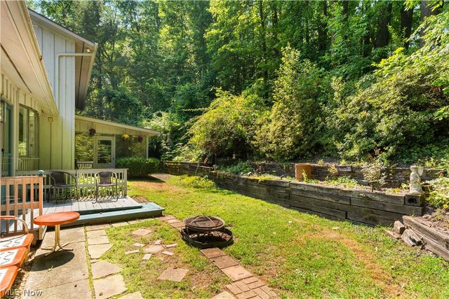7671 W Lake Boulevard, Kent, OH 44240