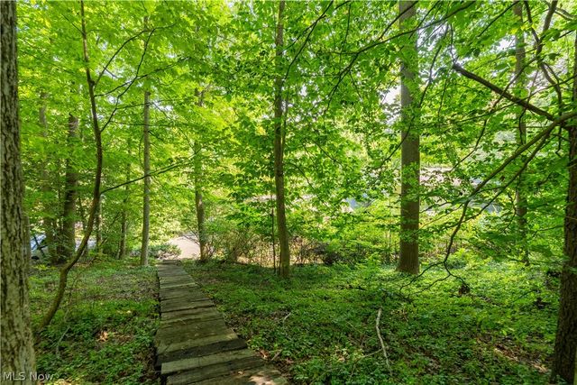 7671 W Lake Boulevard, Kent, OH 44240