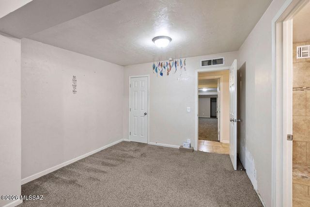 1301 W Kleindale Road, Tucson, AZ 85705