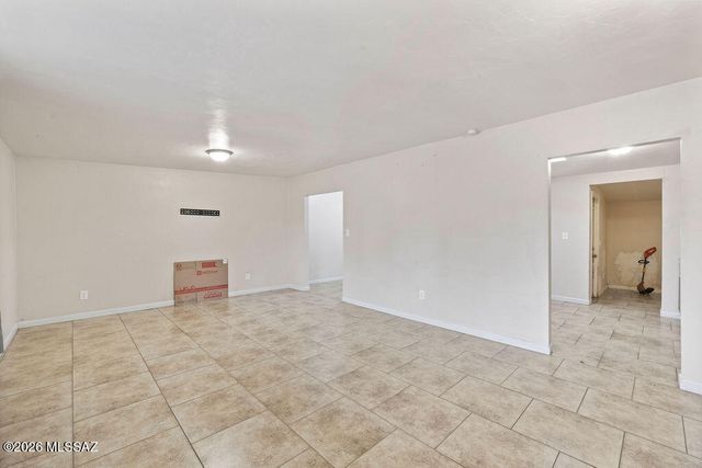 1301 W Kleindale Road, Tucson, AZ 85705