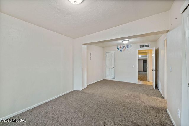 1301 W Kleindale Road, Tucson, AZ 85705