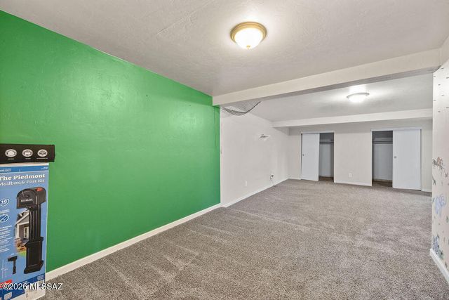 1301 W Kleindale Road, Tucson, AZ 85705