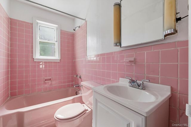 4238 Vireo Avenue, Bronx, NY 10470
