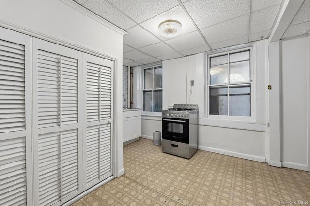 4238 Vireo Avenue, Bronx, NY 10470