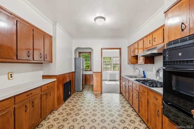 4238 Vireo Avenue, Bronx, NY 10470