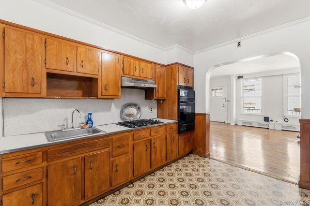 4238 Vireo Avenue, Bronx, NY 10470