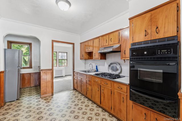 4238 Vireo Avenue, Bronx, NY 10470