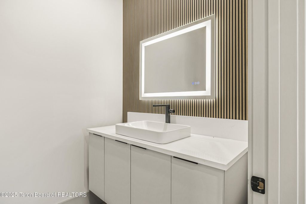 1404 CANYON SUNRISE, Driggs, ID 83422 photo 17