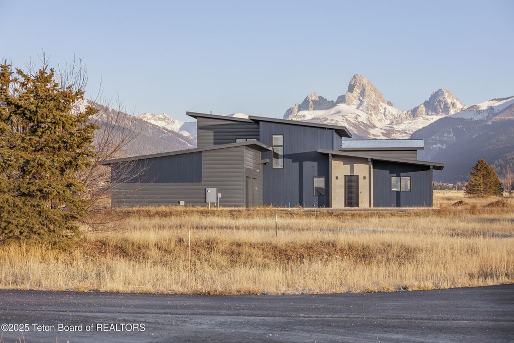 1404 CANYON SUNRISE, Driggs, ID 83422 photo 49