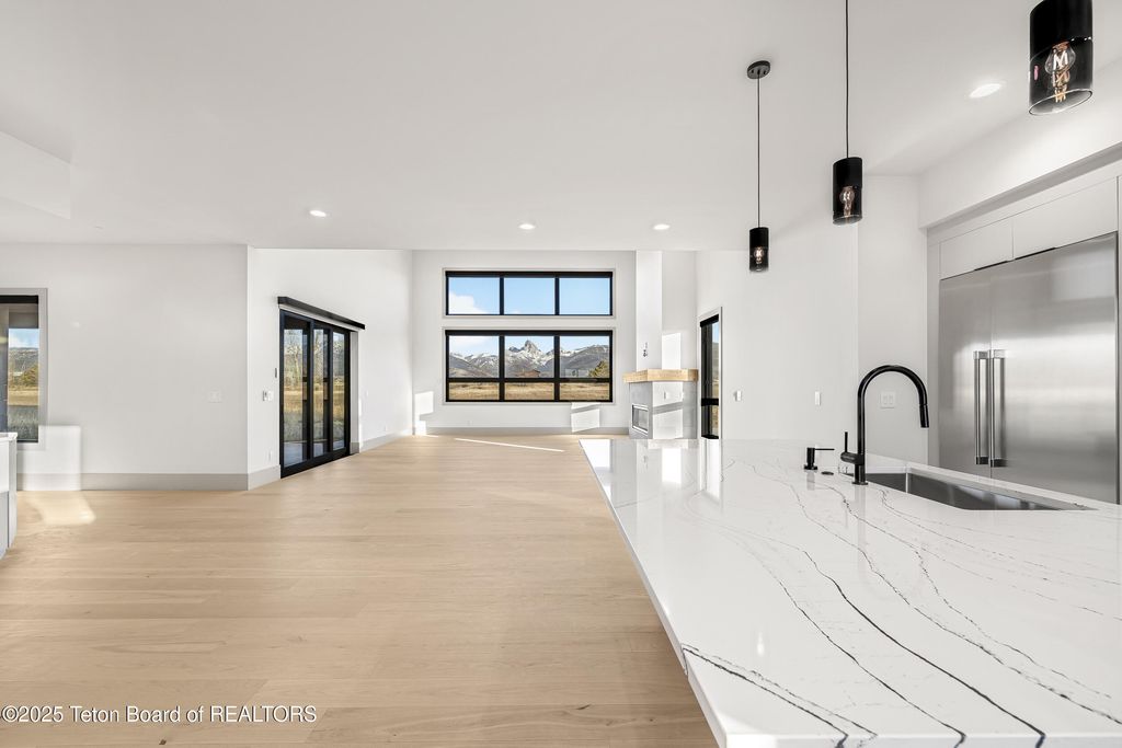 1404 CANYON SUNRISE, Driggs, ID 83422 photo 8