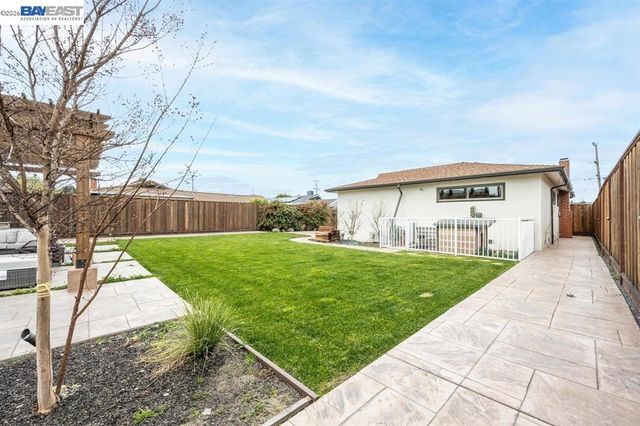 1338 Thais Lane, Hayward, CA 94544