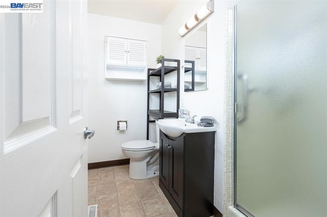 1338 Thais Lane, Hayward, CA 94544