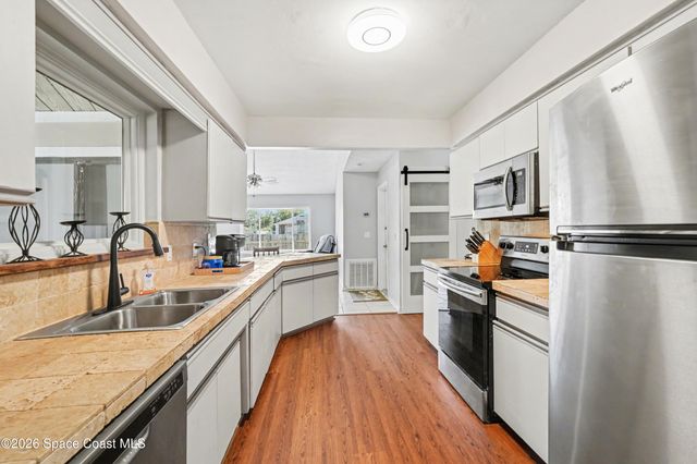 2169 Wagonwheel Avenue SE, Palm Bay, FL 32909