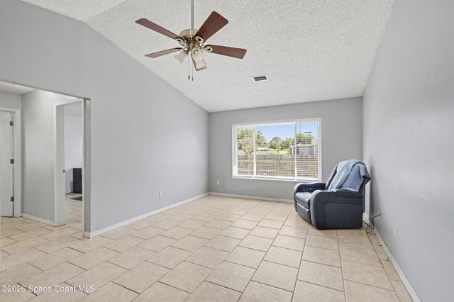 2169 Wagonwheel Avenue SE, Palm Bay, FL 32909