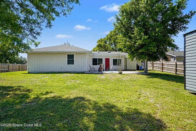2169 Wagonwheel Avenue SE, Palm Bay, FL 32909
