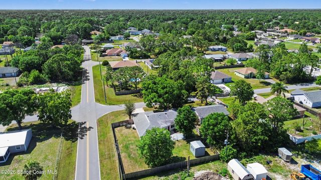 2169 Wagonwheel Avenue SE, Palm Bay, FL 32909