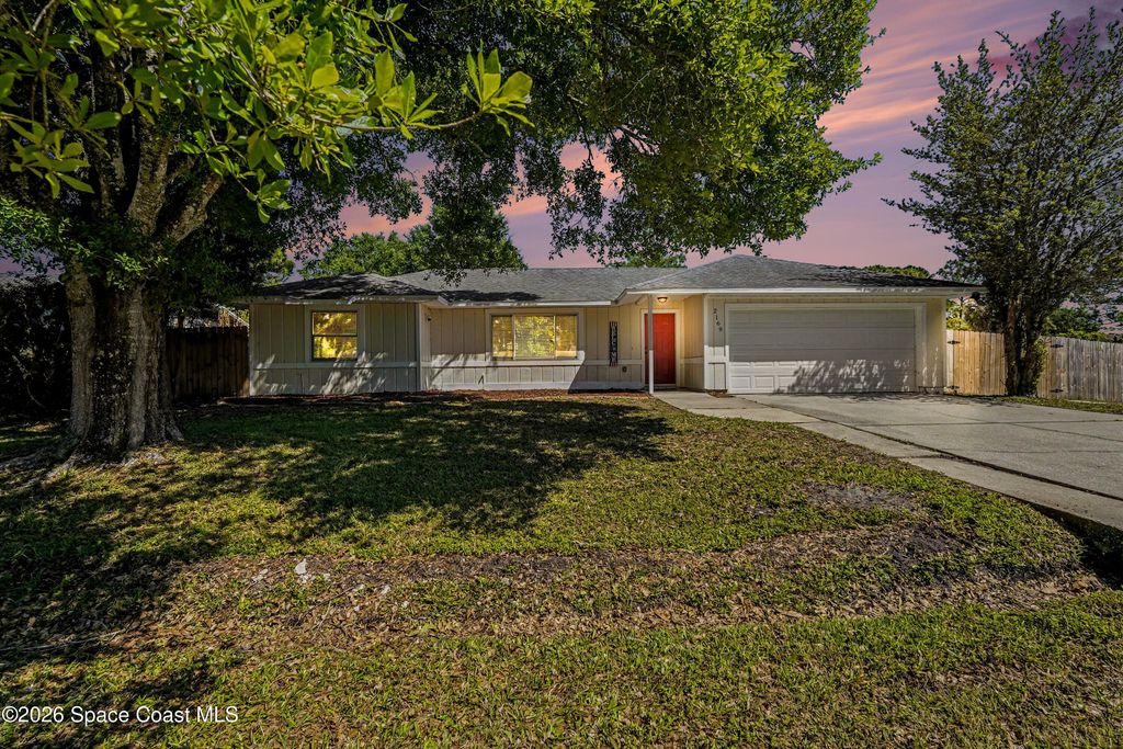 2169 Wagonwheel Avenue SE, Palm Bay, FL 32909