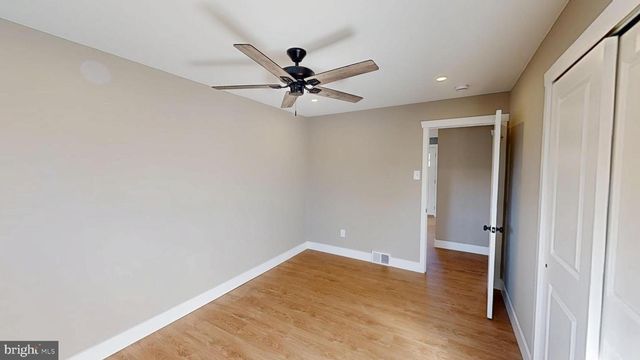 1038 PLATT AVE, Folsom, PA 19033