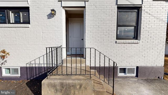 1038 PLATT AVE, Folsom, PA 19033