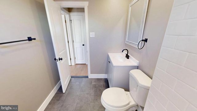 1038 PLATT AVE, Folsom, PA 19033