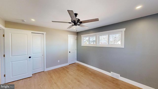 1038 PLATT AVE, Folsom, PA 19033