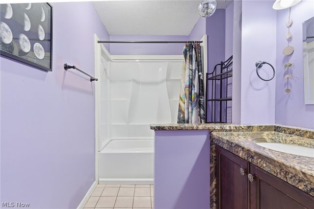 8557 N Akins Road 204, North Royalton, OH 44133