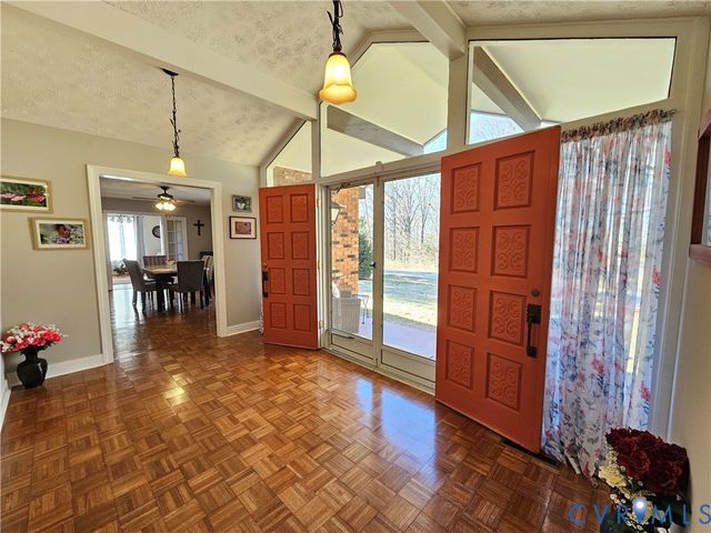 508 Kevin Dr, Farmville, VA 23901